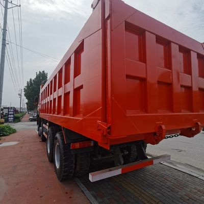 Sinotruk Chassis 6X4 Dump Truck con pneumatici e sterzo idraulico 351-450 hp