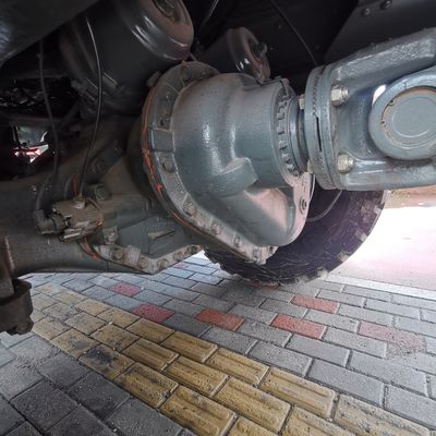12100.000kg Camionetto di trattori pesanti usati con telaio Sinotruk e alternatore da 28V a 1500 Kw