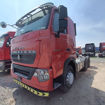 Red HOWO T7h 440 Modello di camion per il trasporto di merci pesanti all'interno di un semirimorchio trainante