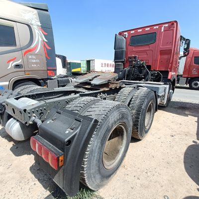 Red HOWO T7h 440 Modello di camion per il trasporto di merci pesanti all'interno di un semirimorchio trainante