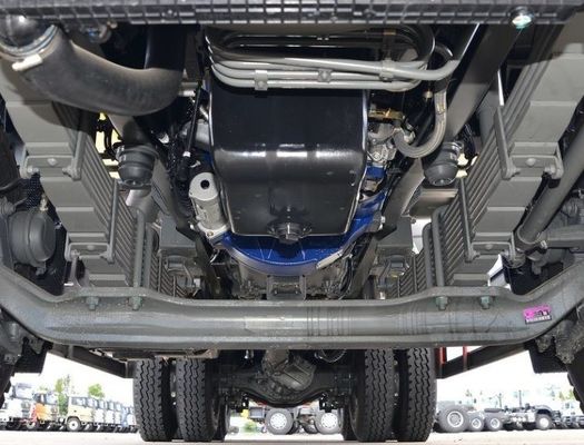 Euro6 Standard di emissioni 6X4 camion spazzatura Haowo per progetti di costruzione pesanti