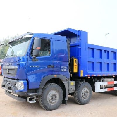 Trasporti di grande capacità di carico fatti possibili con il carrello e il semirimorchio Shacman