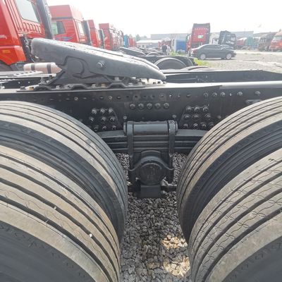 Trasmissione manuale di tipo 600L Trattore pesante con semirimorchio trainante