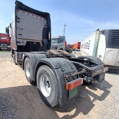Migliora la tua flotta con Dongfeng Tianlong 560 Elite Edition e Carbon Steel Cargo Box