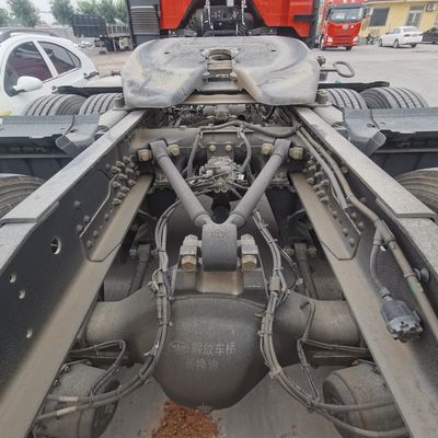 Potenza 520HP Sinotruck Traktor Truck 6X4 Tipper Trailer Combo con design personalizzato