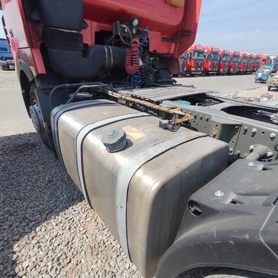 Camion miniero con telaio Sinotruk con sedili idraulici ≤ 5 e costi di spedizione