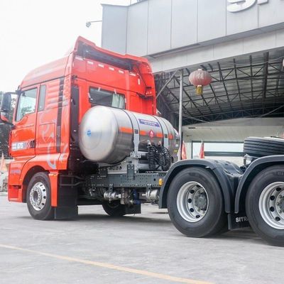 Semi-remolante di traino 6X4 camion Shacman pesante con serbatoio e sedili da 1000 litri ≤5