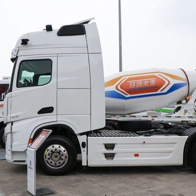 Camion-trattore a serbatoio di carburante da 600L con sedile del conducente a sospensione a aria e cilindrata del motore &gt; 8L