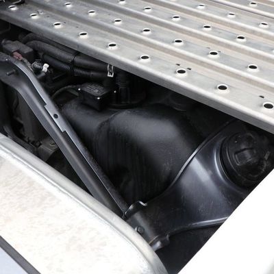 Camion-trattore a serbatoio di carburante da 600L con sedile del conducente a sospensione a aria e cilindrata del motore &gt; 8L