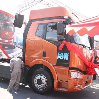 460 CV FAW Jh6p 6X4 Diesel Euro 3 Traktor Truck con 12m*2.55m*4m Dimensioni