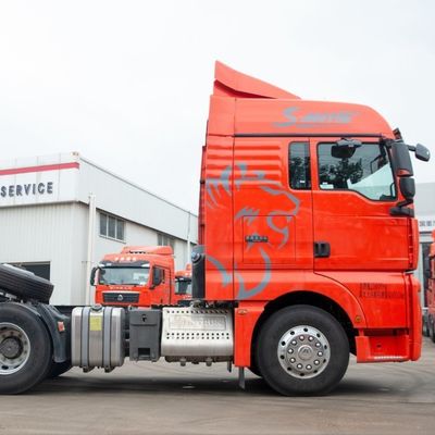 Trattore Sitrak 6X4 certificato ISO con serbatoio del carburante e servosterzo idraulico