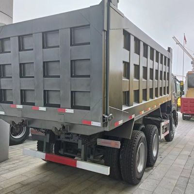 Capacità di carico 50 t Sinotruk 6X4 camion pesante durevole per progetti minerari
