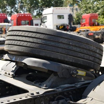 Shacman Dump Trailer Truck 470HP 4X2 Semi Trailer Tractor nel trasporto pesante