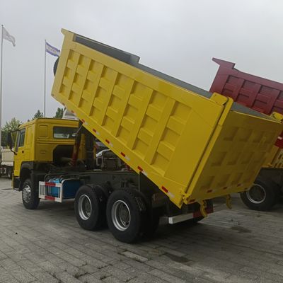 Camionetto di scarico 6X4 usato con trasmissione manuale Perfetto per il trasporto di merci