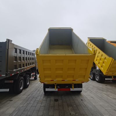 Camionino per scarichi di rifiuti industriali con sterzo idraulico e capacità di carico di 30 t