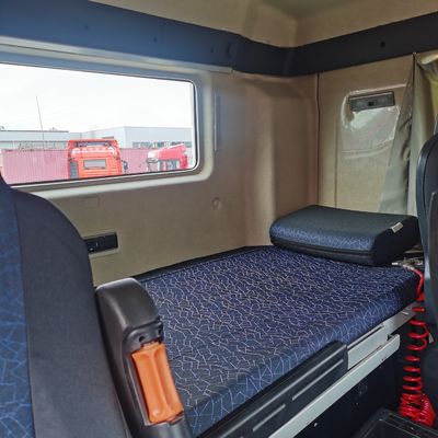Sinotruck HOWO Dump trailer truck con serbatoio di carburante da 1000L ZZ4257N3247E1H e 6 mesi