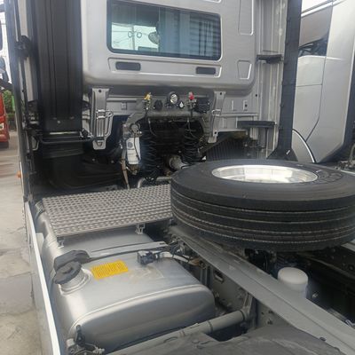 460HP FAW Tractor Truck Prezzi per le esigenze aziendali Opzioni convenienti Sedie ≤5
