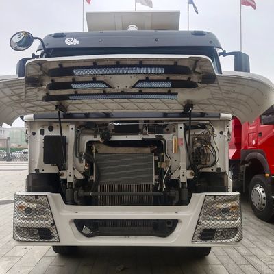 Tipo di sollevamento anteriore HOWO Camionetto con pneumatici certificati ECE e sterzo idraulico