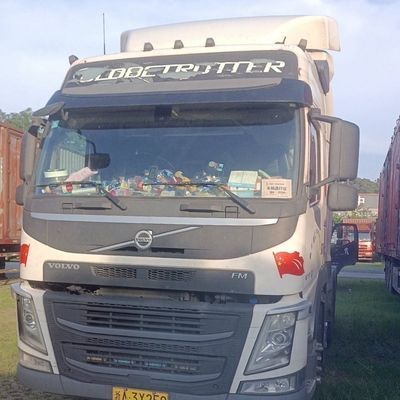 Disegno pneumatico senza tubi Volvo Tipper Dumper con sedile a sospensione ad aria Casella di carico in acciaio al carbonio