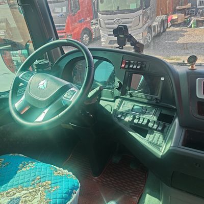 Camion-trattore agricolo pesante con cilindrata del motore&gt; 8 litri e potenza&gt; 450 CV