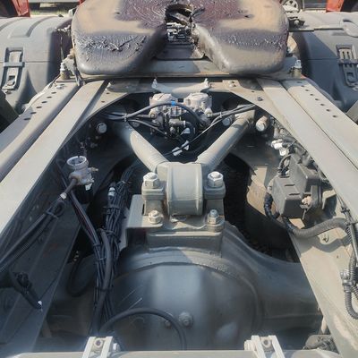 Camion-trattore agricolo pesante con cilindrata del motore&gt; 8 litri e potenza&gt; 450 CV