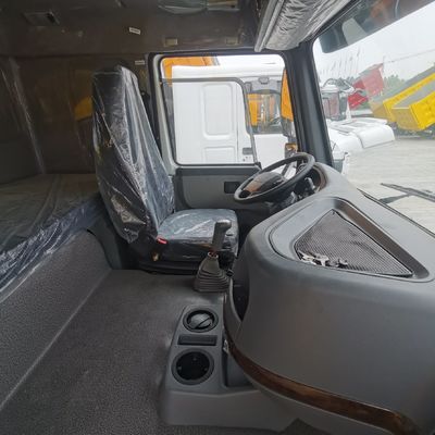 Chassis Sinotruk Veicolo per attrezzature minerarie da 30-40 t con moneta e pneumatici statunitensi