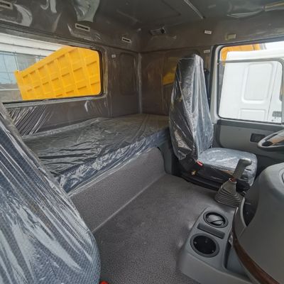 Chassis Sinotruk Veicolo per attrezzature minerarie da 30-40 t con moneta e pneumatici statunitensi