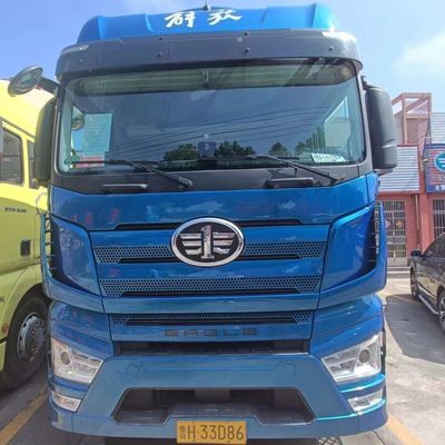 Trasporto a lunga distanza 560 CV camion di traino con sedile a sospensione a aria e serbatoio di carburante da 400 l
