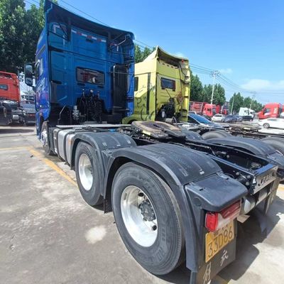 Sinotruck 560HP Tipper Trailer con serbatoio del carburante 1000L all'interno delle opzioni di personalizzazione