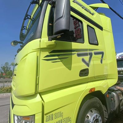 Sinotruck 560HP Tipper Trailer con serbatoio del carburante 1000L all'interno delle opzioni di personalizzazione