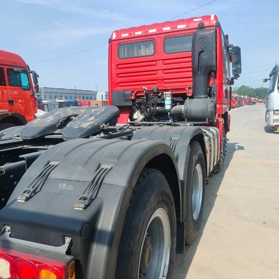 Camion-trattore in acciaio al carbonio per applicazioni agricole 6.8x2.5x3.8m