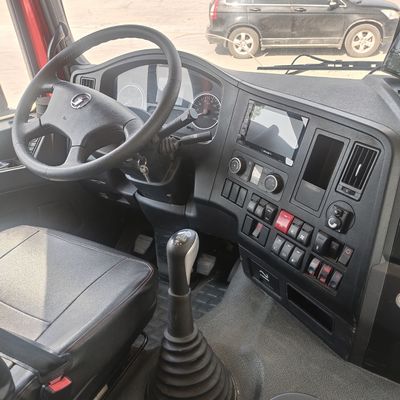 Shaanxi Automobile Delong X3000 Veicolo pesante con serbatoio da 400 litri