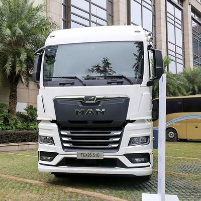 Trattore pesante 6X4 da 560 CV con sedile a sospensione anteriore