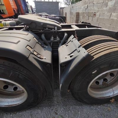 Sinotruck 480 CV semirimorchio con sedile a sospensione pneumatica e 8.800 kg di peso lordo del pacco