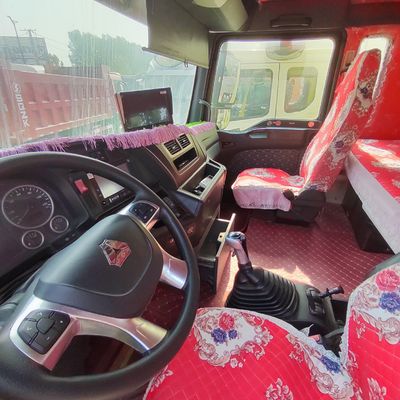 Sinotruck 480 CV semirimorchio con sedile a sospensione pneumatica e 8.800 kg di peso lordo del pacco