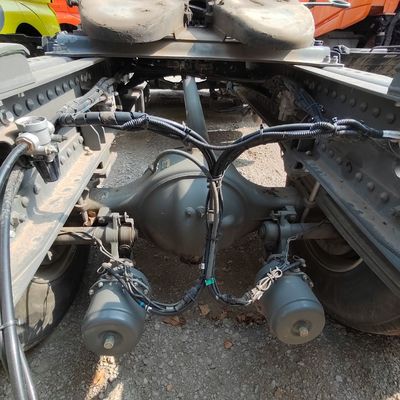 Sinotruk Chassis 10 ruote Trasporto carico pesante camion trattore per le vostre esigenze