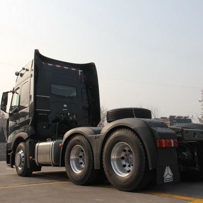 Serbatoio di carburante da 600L 420 CV Trattore 6X4 con ≤ 5 posti Camionetto pesante nazionale serie HOWO A7