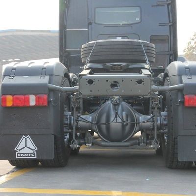 Sinotruck personalizzato HOWO 400HP Heavy Duty Tractor Trailer con 1000L Fuel Tank Diesel