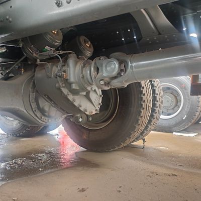 Diesel di grande capacità 371HP6 * 4 HOWO 30 tonnellate