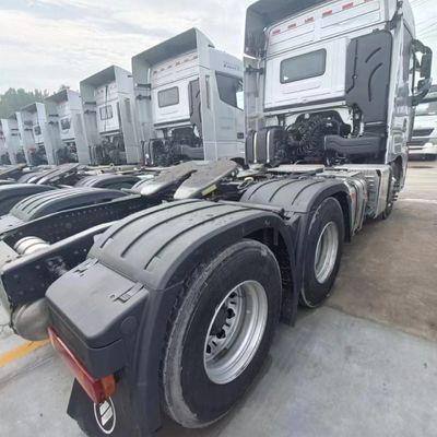 Prova la potenza del trattore da 400 CV e del sedile di sospensione a aria per camion pesanti