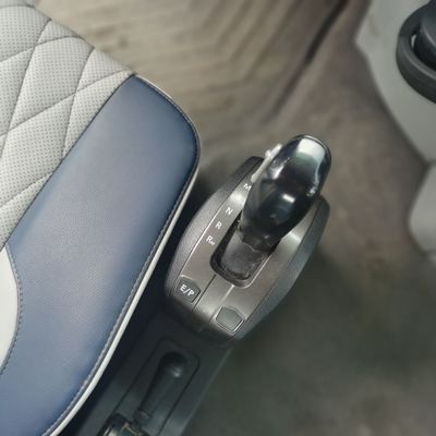 Veicolo trainante con motore da 400 CV e sospensione a aria personalizzata alle vostre specifiche