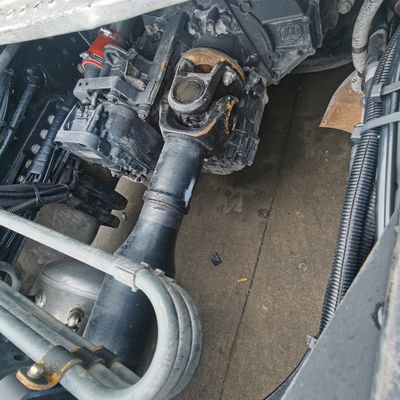 Veicolo trainante con motore da 400 CV e sospensione a aria personalizzata alle vostre specifiche
