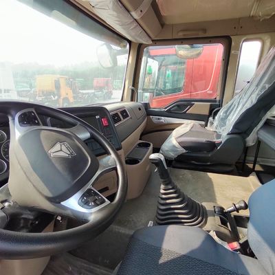 15-20 cubic X4 Sinotruck HOWO 371HP Camion miscelatore di calcestruzzo per ≤5 posti e 6 mesi