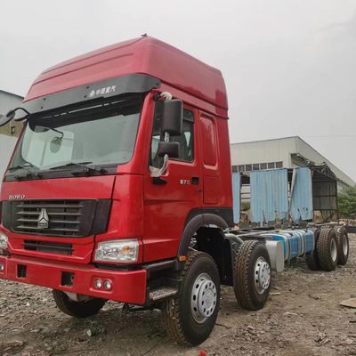 11.6mX2.55mX3.96m Haowo furgone commerciale di seconda mano con pneumatici e 400-600L di capacità del serbatoio del carburante