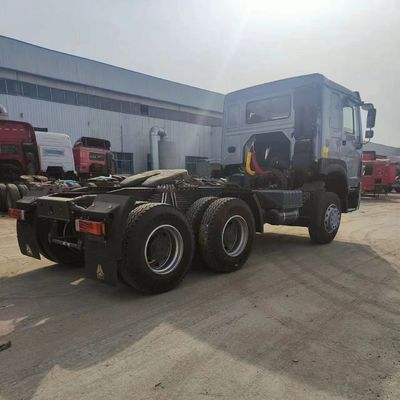 400L Serbatoio di carburante Sinotruck Traktor Truck HOWO per trainare carichi pesanti in modo efficiente