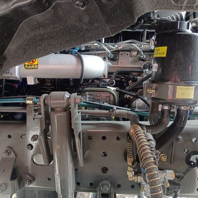 Serbatoio di carburante da 400L di acciaio carbonio ZZ4257N3247E1H Diesel Truck pesante per trainare semirimorchio