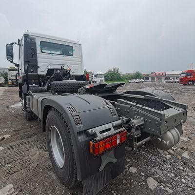 Camion-trattore Sinotruk usato con rimborsi e sterzo idraulico