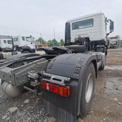 Camion-trattore Sinotruk usato con rimborsi e sterzo idraulico