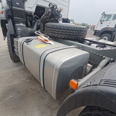 Usato Shacman Heavy Duty Tractor Truck con sedile a sospensione a aria Tempo di consegna stimato