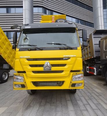 Capacità motore potente Capo del trattore del camion con serbatoio del carburante da 600L e sedile a sospensione pneumatica